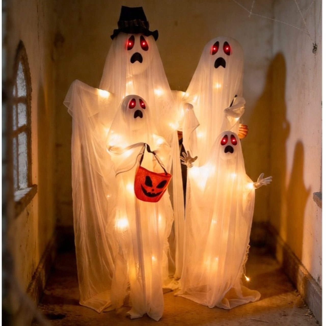 Famiglia di Fantasmi Animati