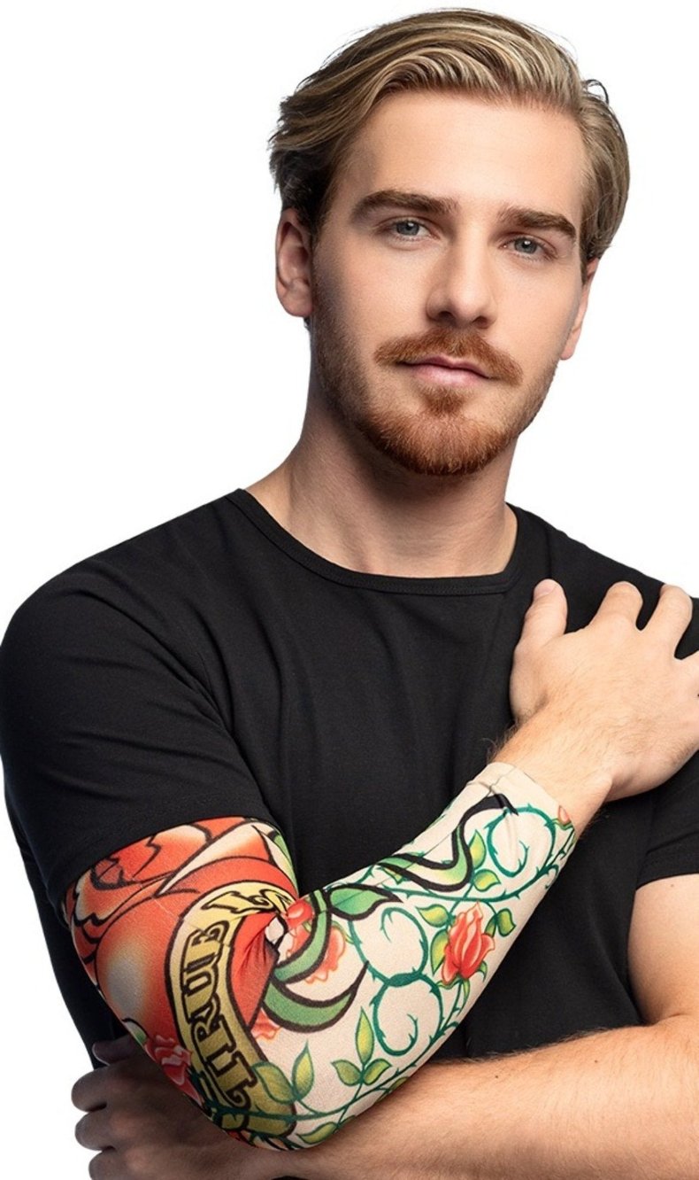 Manica con tatuaggio True love