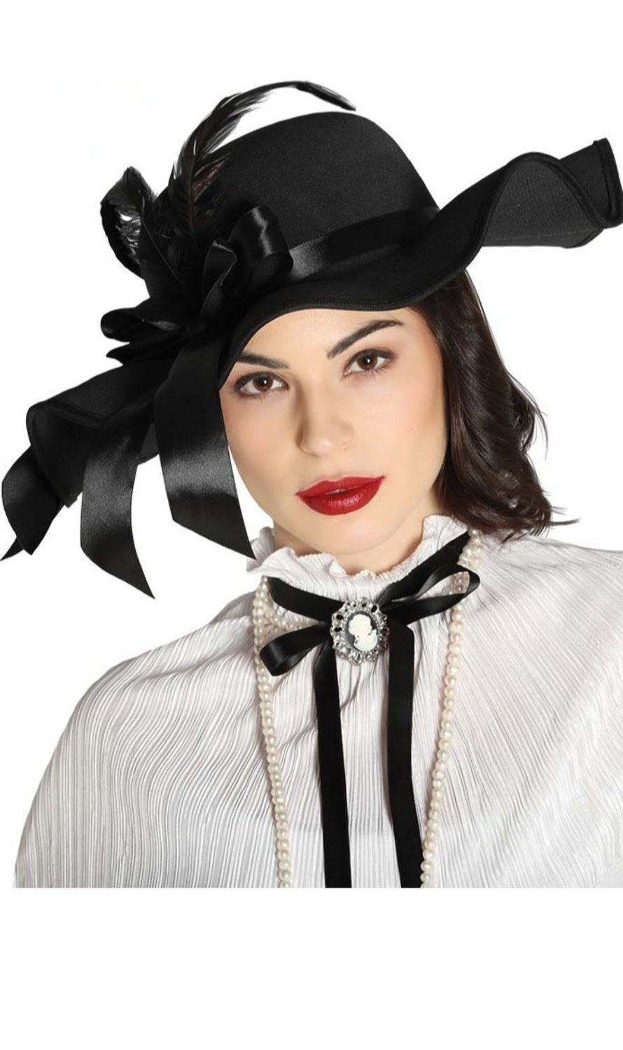 Cappello Nero con Piume