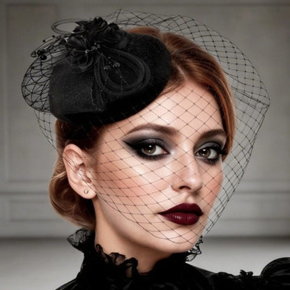 Cappello Chic da Vedova Nera